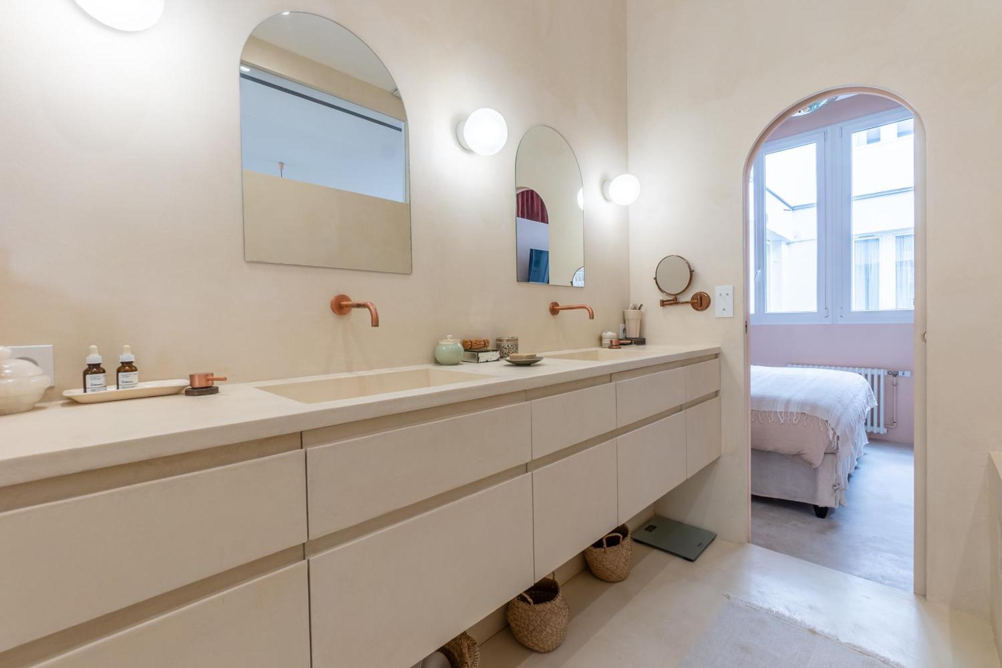 Luxurious Loft In The Heart Of Belleville Appartamento Parigi