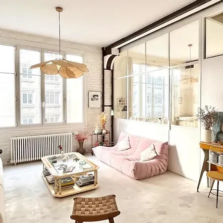 Luxurious Loft In The Heart Of Belleville Parigi